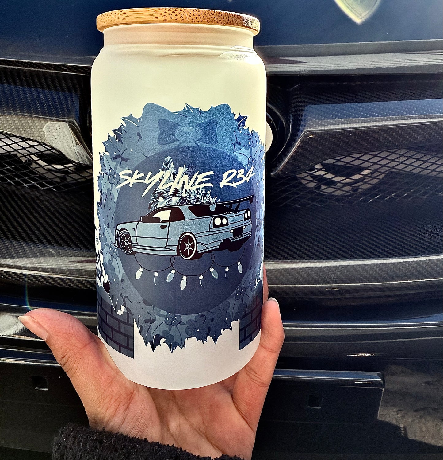 Tasse de 16 oz Édition de Noël Skyline R34
