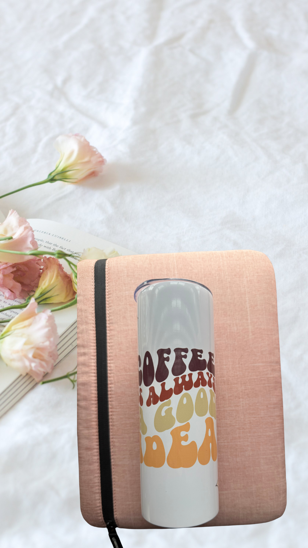 Une tasse de café de 20 oz est toujours une bonne idée