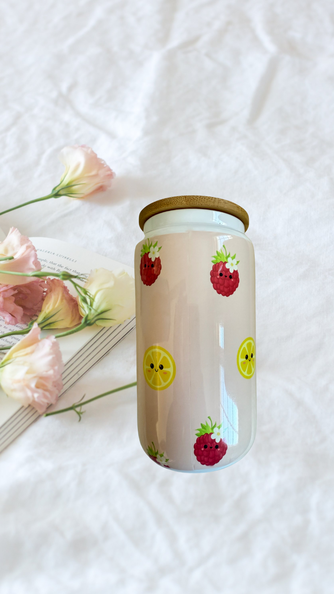 Tasse de 16 oz de framboises et de limonade